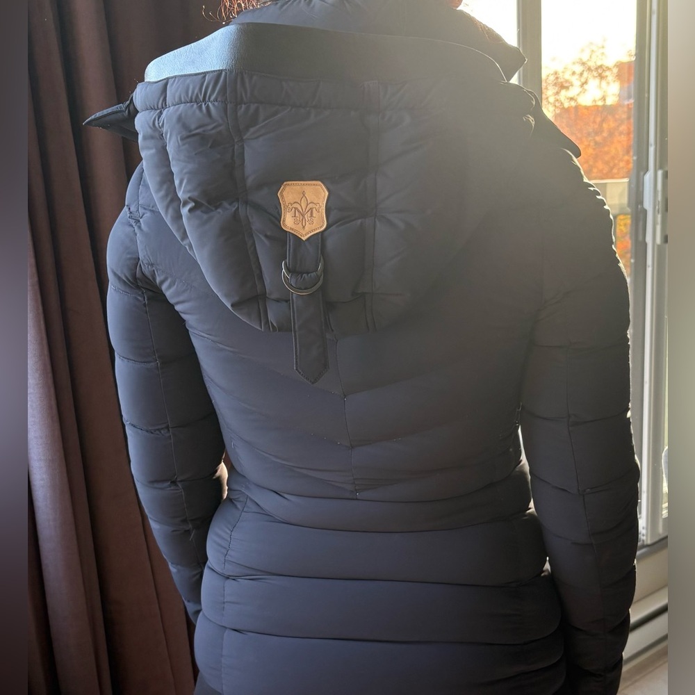 Mackage Navy Puffer Jacket xsmall 90% goose feather - Picture 3 of 17